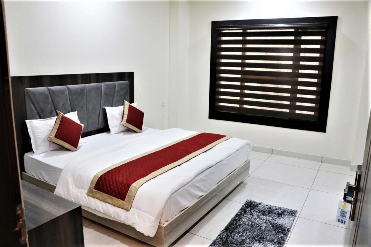 Hotel Blue Pine Haridwār Esterno foto