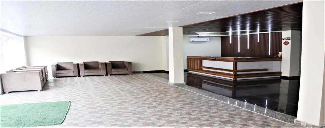 Hotel Blue Pine Haridwār Esterno foto