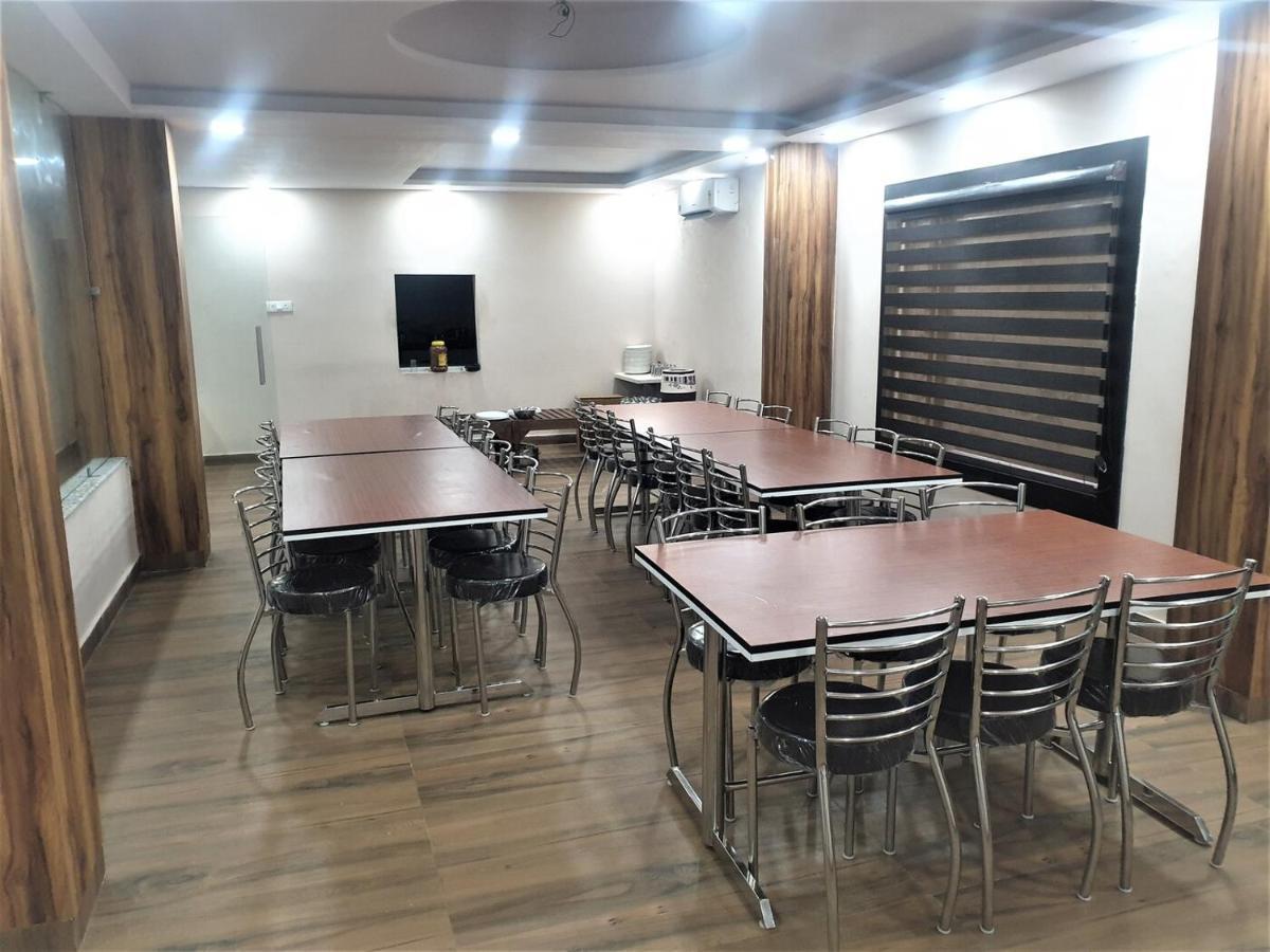 Hotel Blue Pine Haridwār Esterno foto
