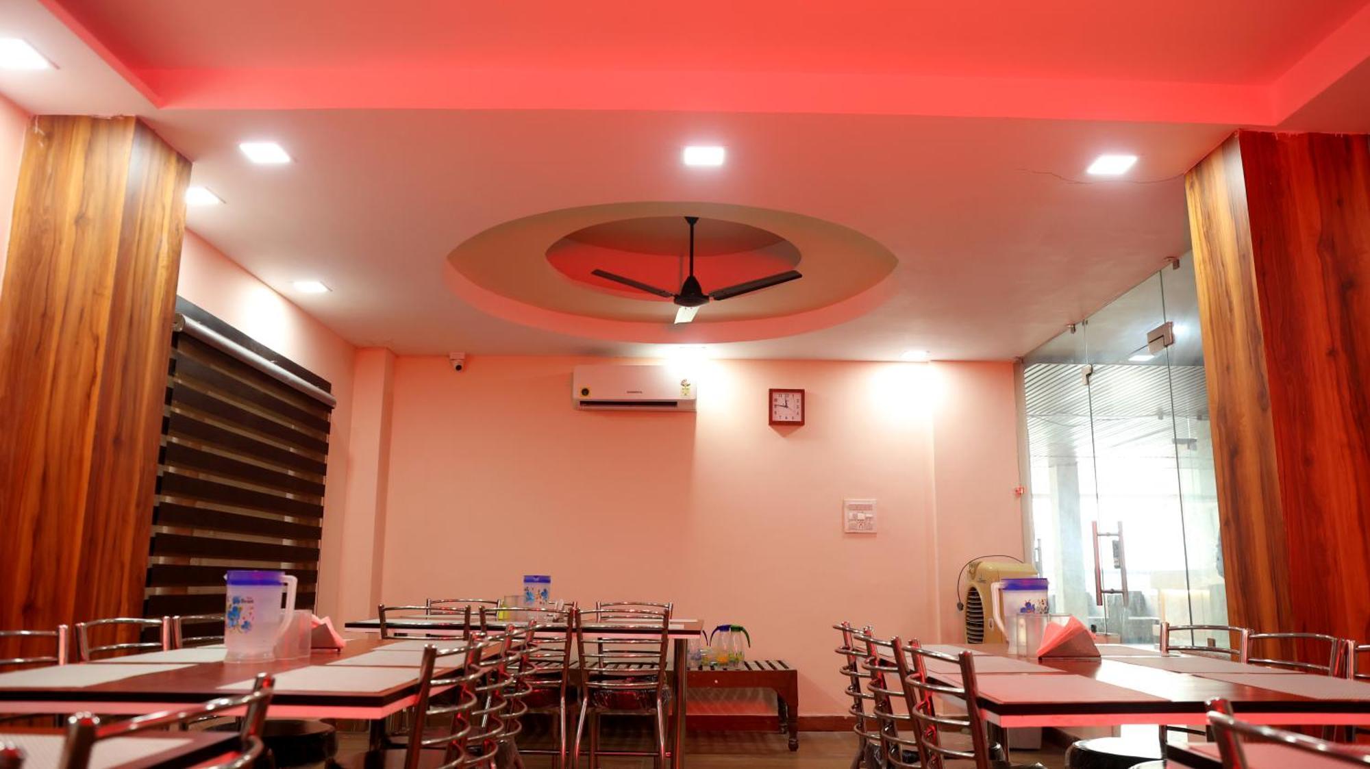 Hotel Blue Pine Haridwār Esterno foto